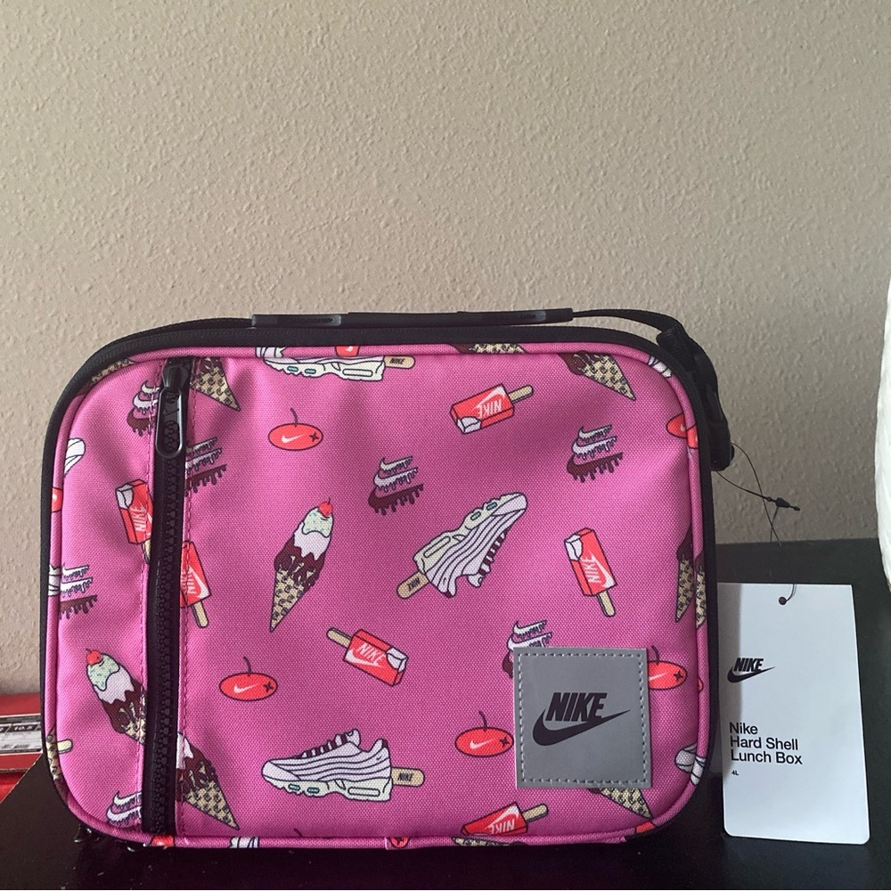 Nike Swoosh Hard Shell Lunch Box 4L Playful Pink Insulated School Bag